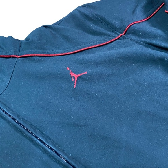 Jordan Zip-up Sweater - Picture 4 of 10